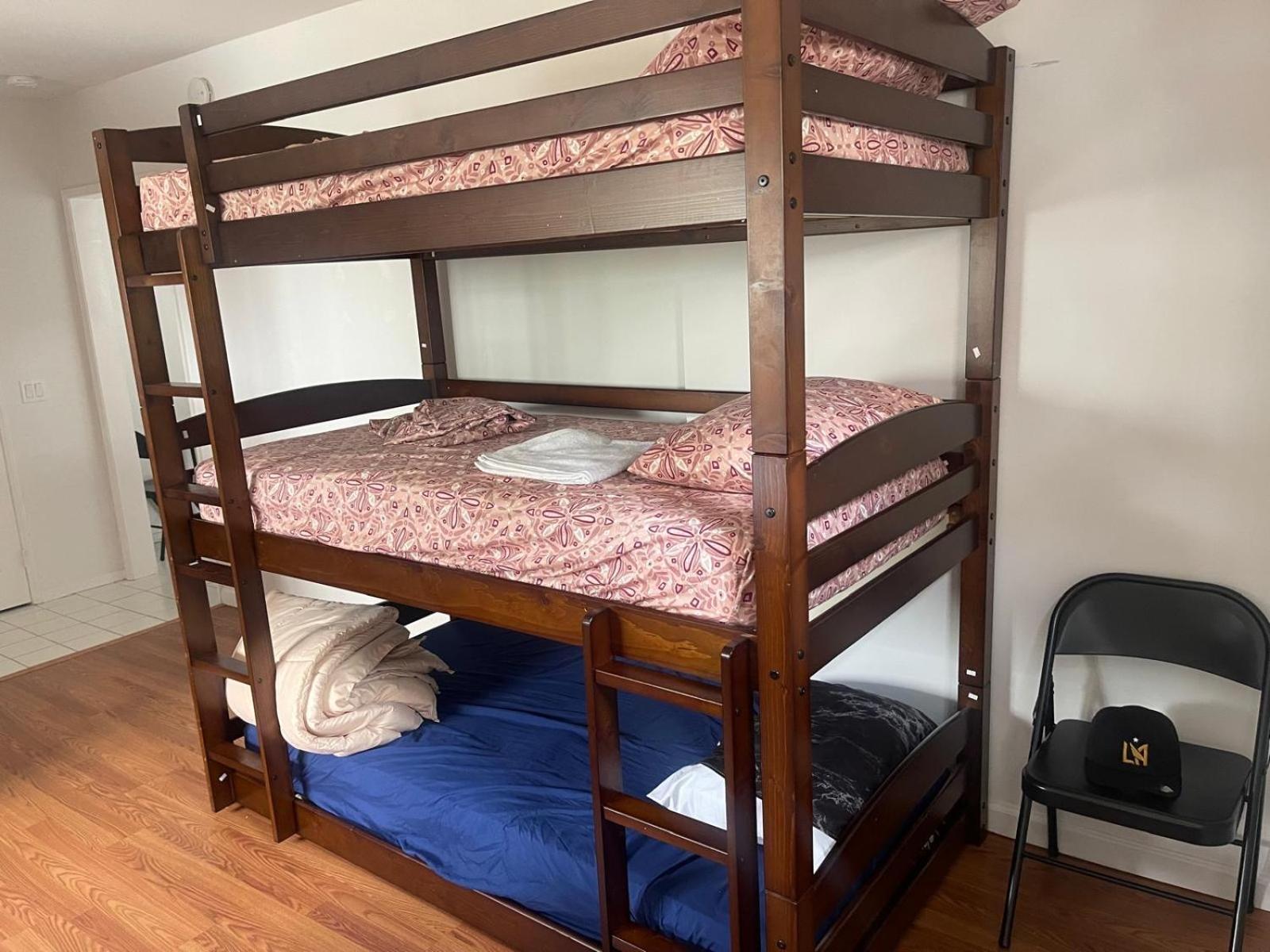 Bunk Beds Santa Monica Los Angeles